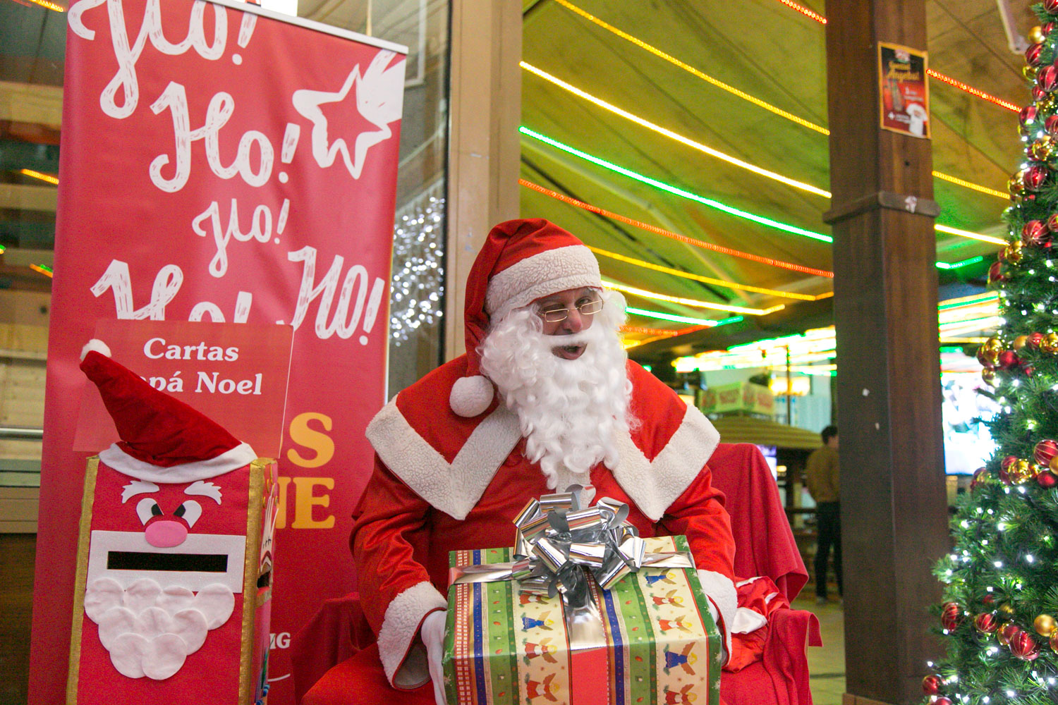 Primer Mercado Navideño de Bierkönig Centre 2 Papa Noel 1