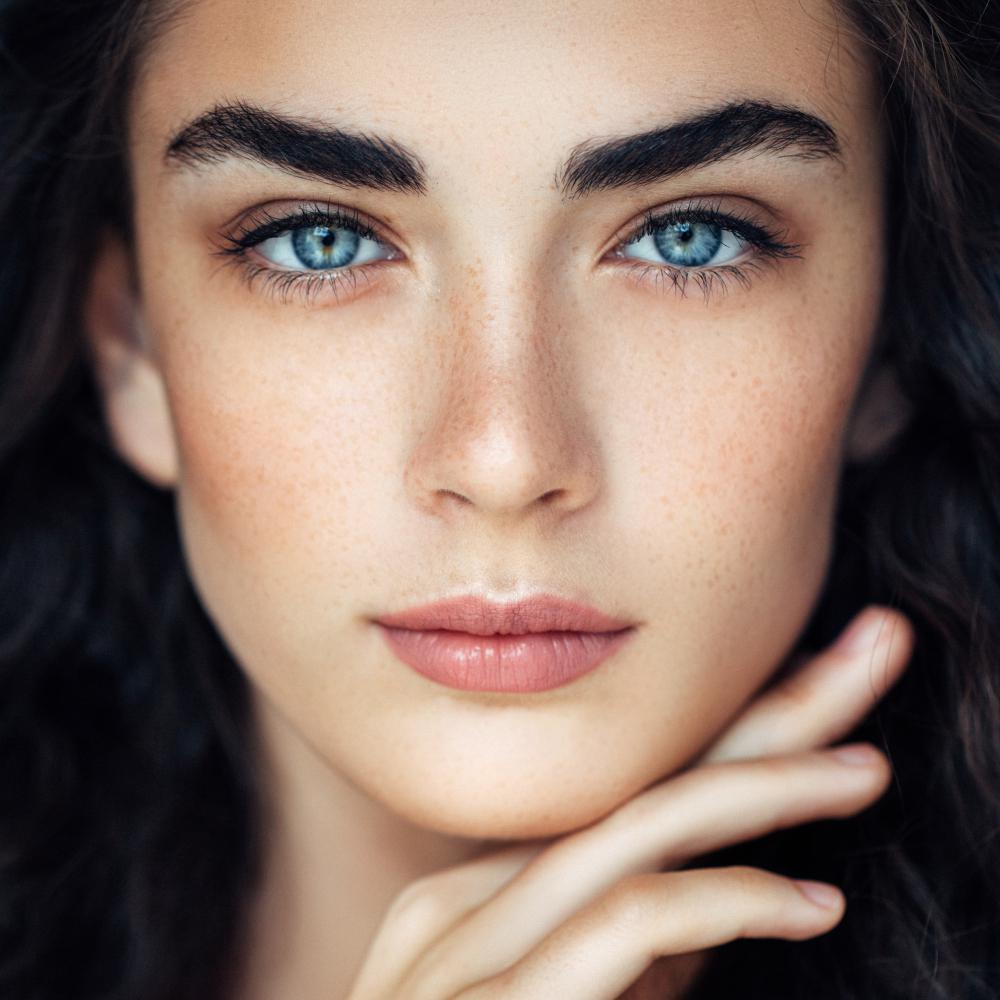 Cejas para todos los gustos y miradas 7 Cejas pobladas