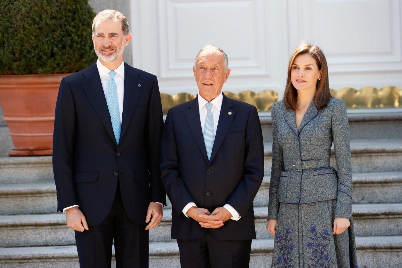 La reina Letizia estrena la tiara Cartier que le regalo su suegra 19 reyes visita presidente portugal 20180416 08