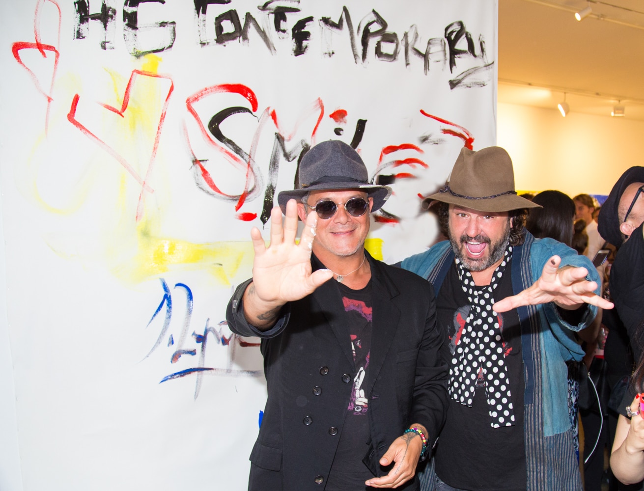 Domingo Zapata y Alejandro Sanz sonríen en NY 8 AUTORIZADO 4fotosgabybianco