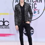4 Shawn Mendes