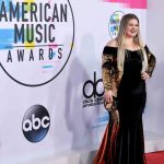 13 Kelly Clarkson