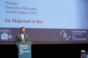 Doña Letizia acompaña al rey a un acto de la Fundación de las Víctimas del Terrorismo 1 reyes premios victimas 20180115 12