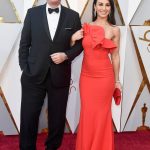 La alfombra roja de los Oscar 1 Aaron Sorkin and Molly Bloom
