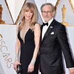 La alfombra roja de los Oscar 23 Kate Capshaw and Steven Spielberg