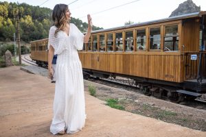 La jueza archiva la causa contra Alfonso Villares por la denuncia de Paloma Lago, pero el caso pasa a la Audiencia de A Coruña y su batalla no ha terminado.