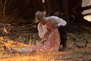 Kirsten Dust y Jesse Plemons