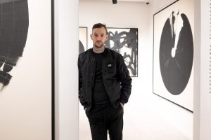 Viani Gallery Red 9