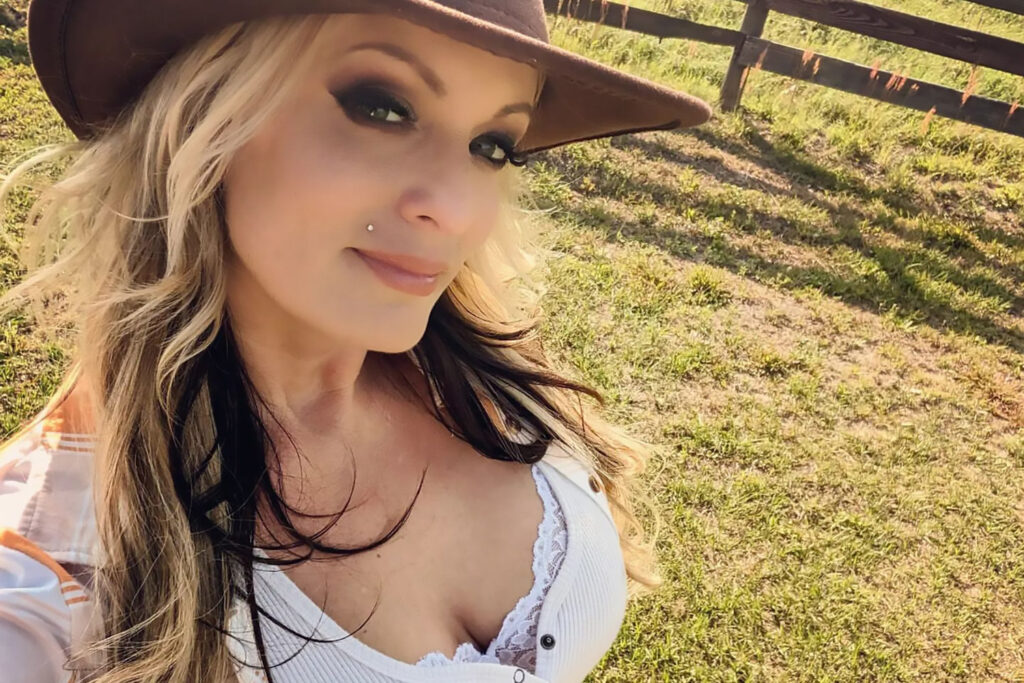 Stormy Daniels retocado 2