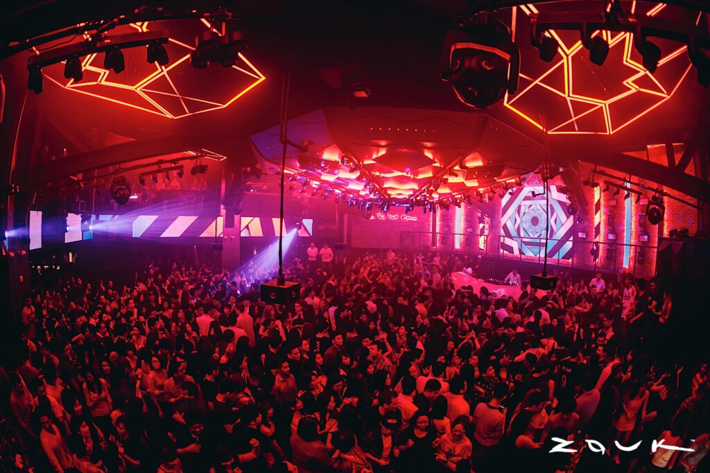 20 zouk singapur