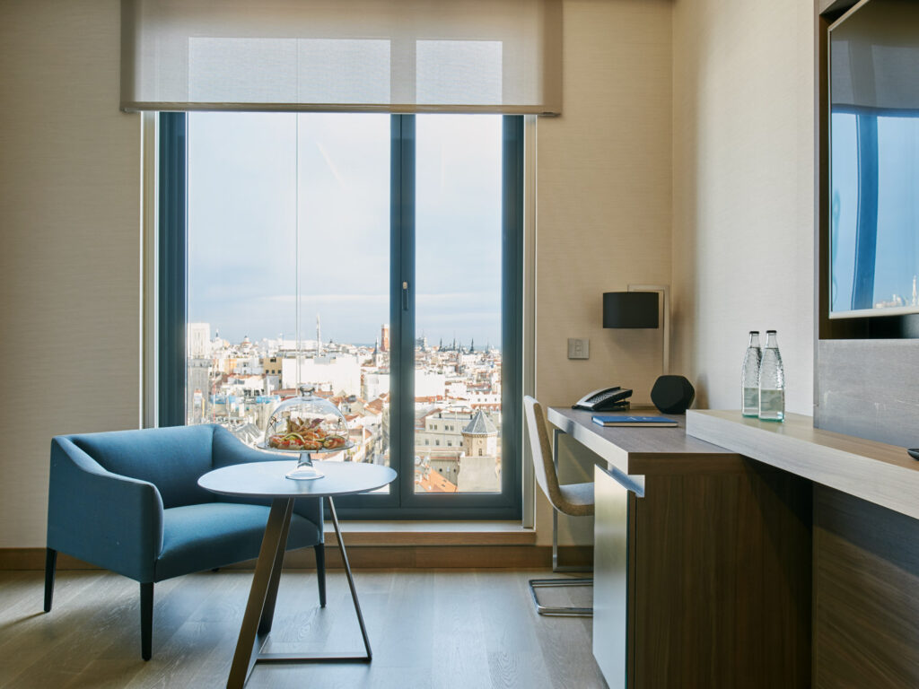 VP Plaza Espana Design 102