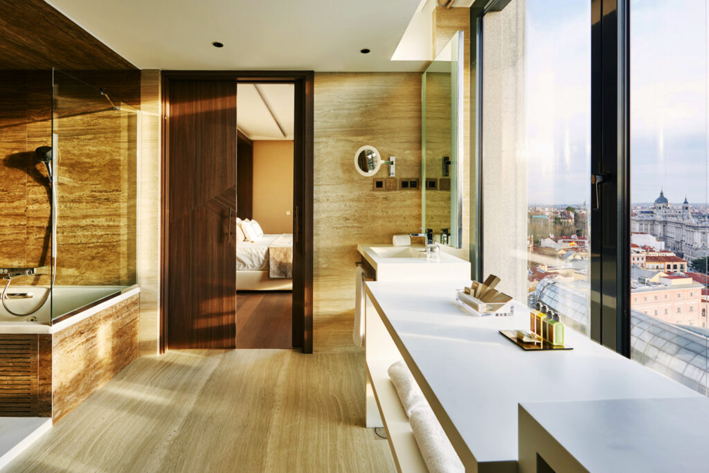 VP Plaza Espana Design 103
