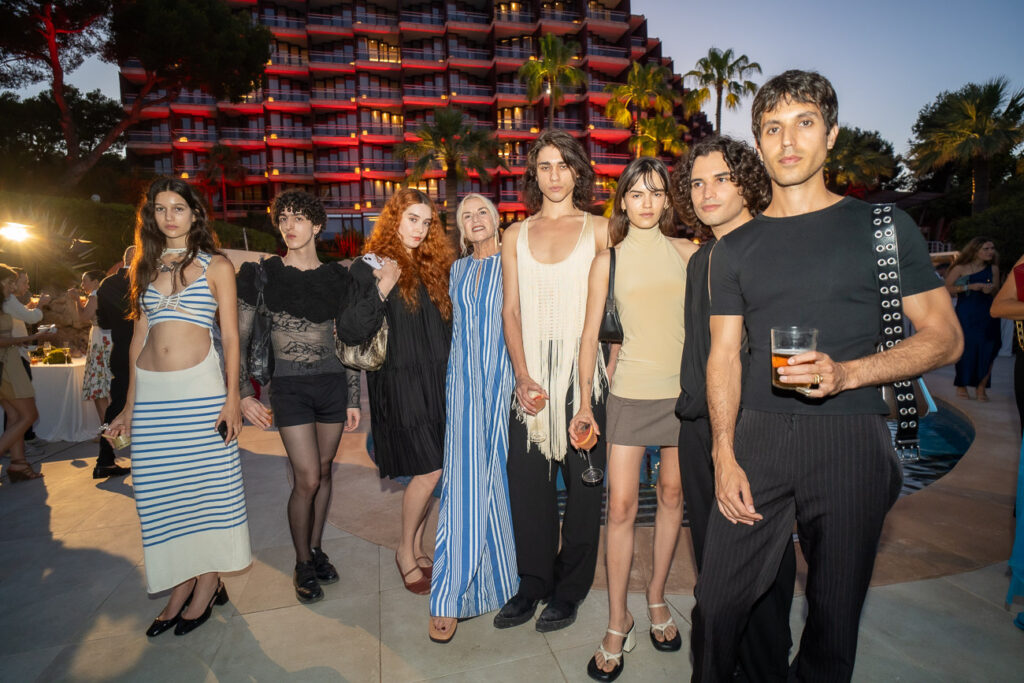 Inauguracion de Bombon by Alberta Ferretti 248