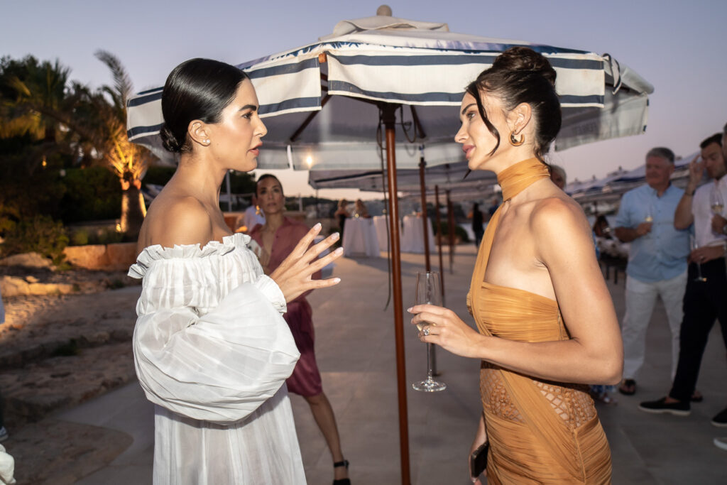 Inauguracion de Bombon by Alberta Ferretti 239