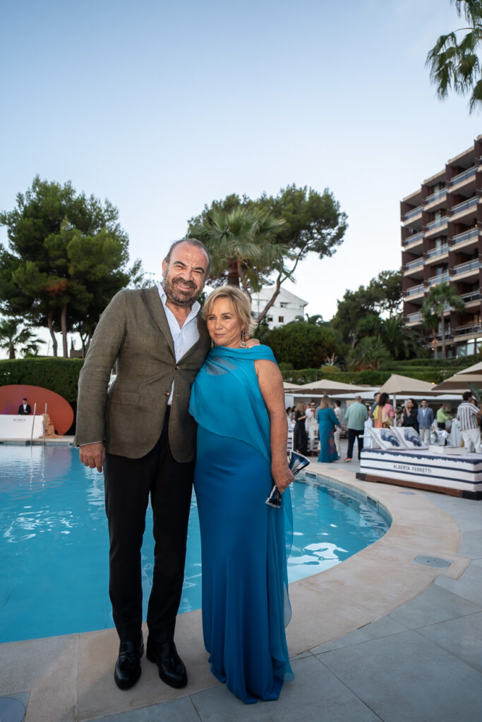 Inauguracion de Bombon by Alberta Ferretti 180