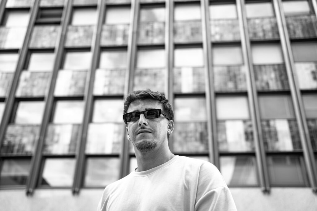 Entrevista J Leonel Yugen 5