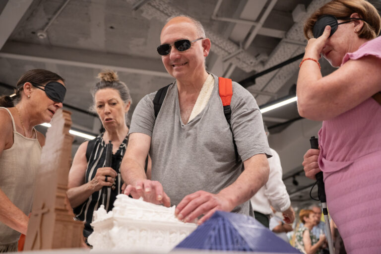 Inicio 59 UNED Baleares y URV organizan taller de arquitectura a personas con discapacidad visual 52