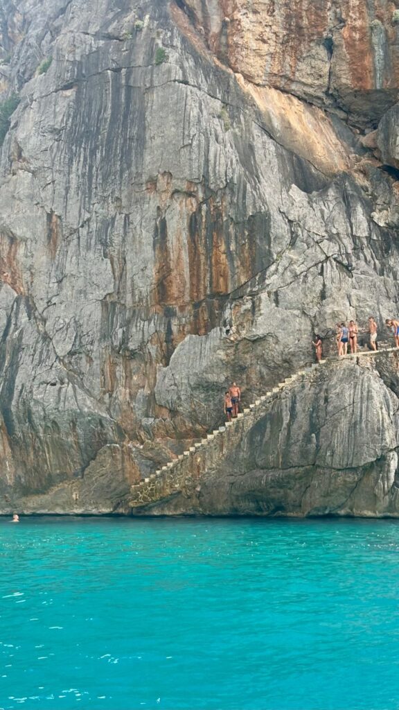 Belén Cuesta, Macarena García, Ana Castillo y Claudia Traisac protagonizan una escapada inolvidable en Mallorca 3 Belen Cuesta Macarena Garcia Ana Castillo y Claudia Traisac 1