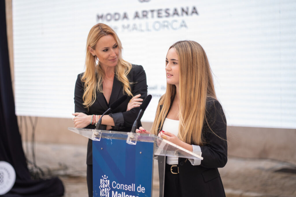 Presentación de moda artesana en Mallorca con Carolina Cerezuela