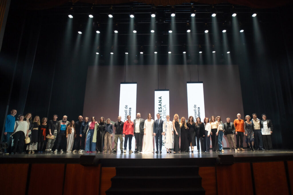 Desfile de moda con artesanos de Mallorca en el escenario