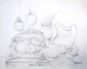 Dibujo en grafito de naturaleza muerta con frutas y jarra