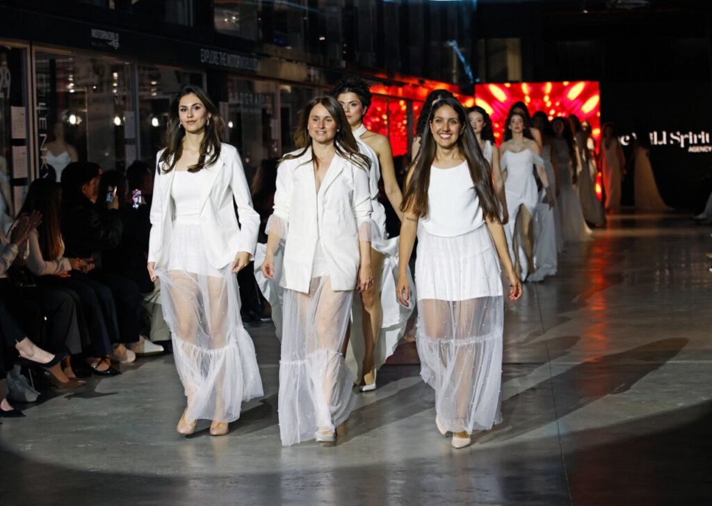Desfile de moda nupcial en Mallorca Dream Days en Motorworld