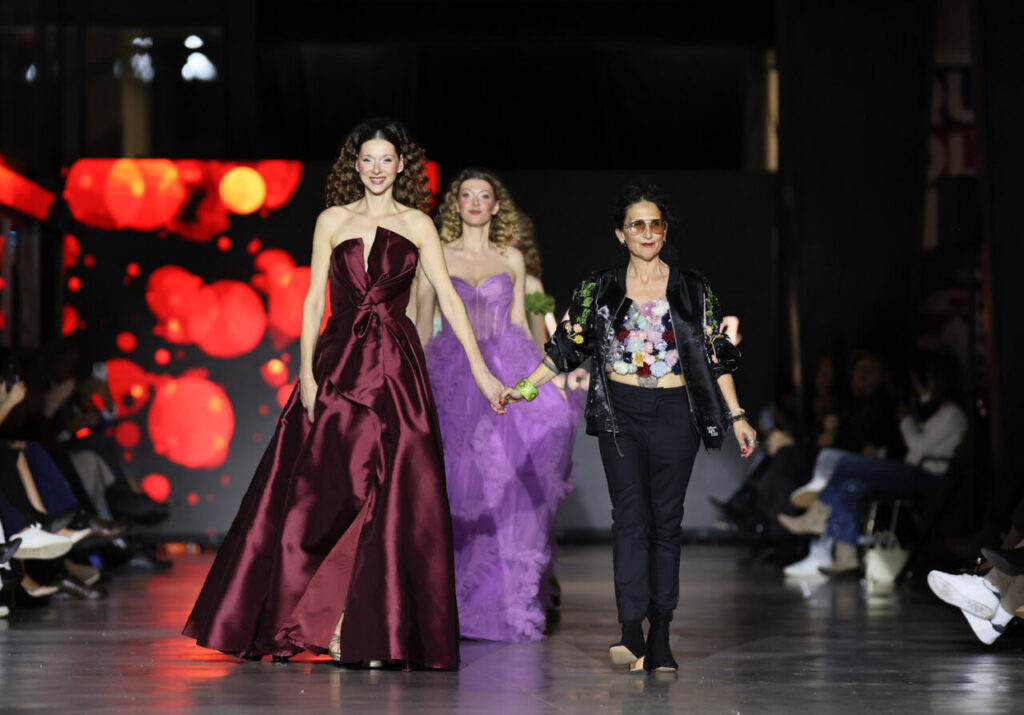 Modelos desfilando en la pasarela del evento Mallorca Dream Days en Motorworld