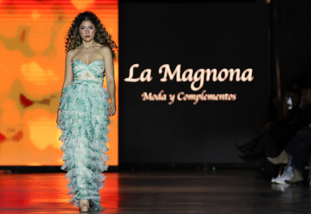 Modelo en pasarela del evento Mallorca Dream Days en Motorworld