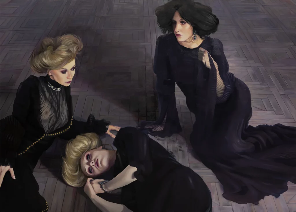 Arco se centra 7 Obra de arte en la Hybrid Art Fair 2026 con tres figuras femeninas