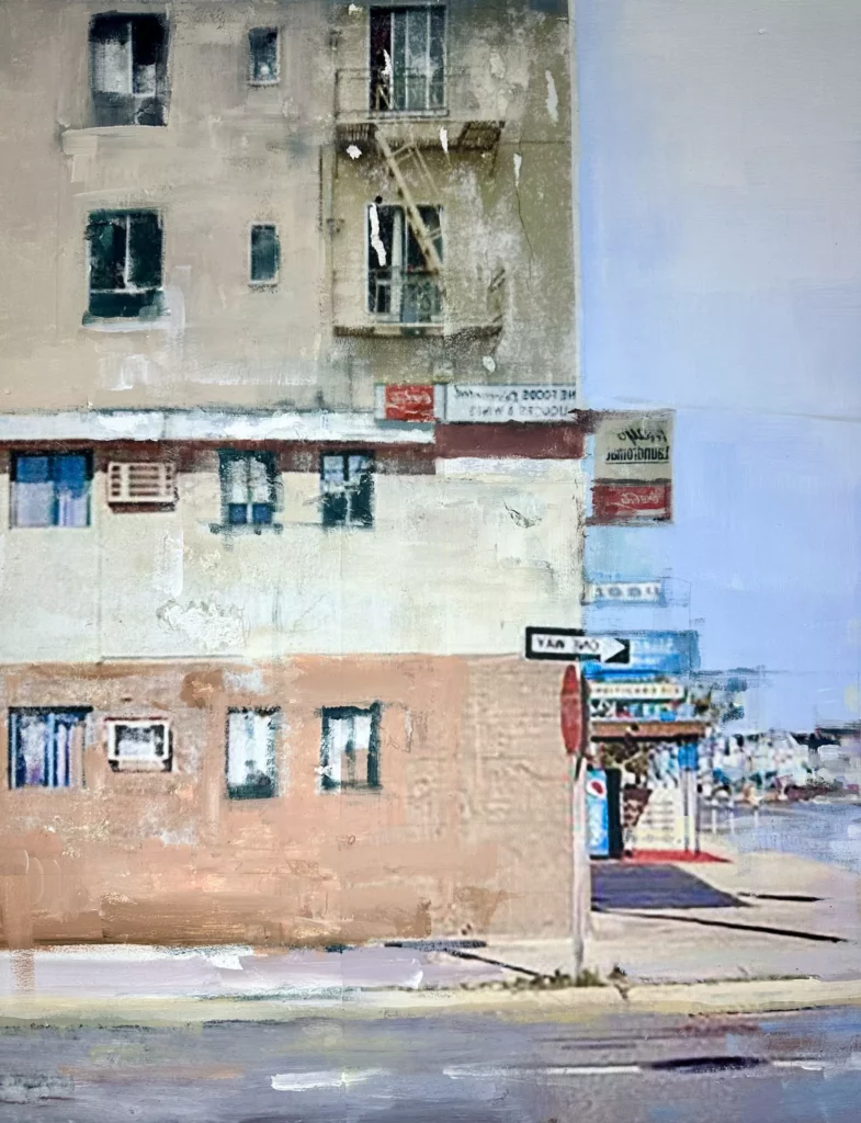 Vista de un edificio con detalles artísticos en la feria ArtMadrid