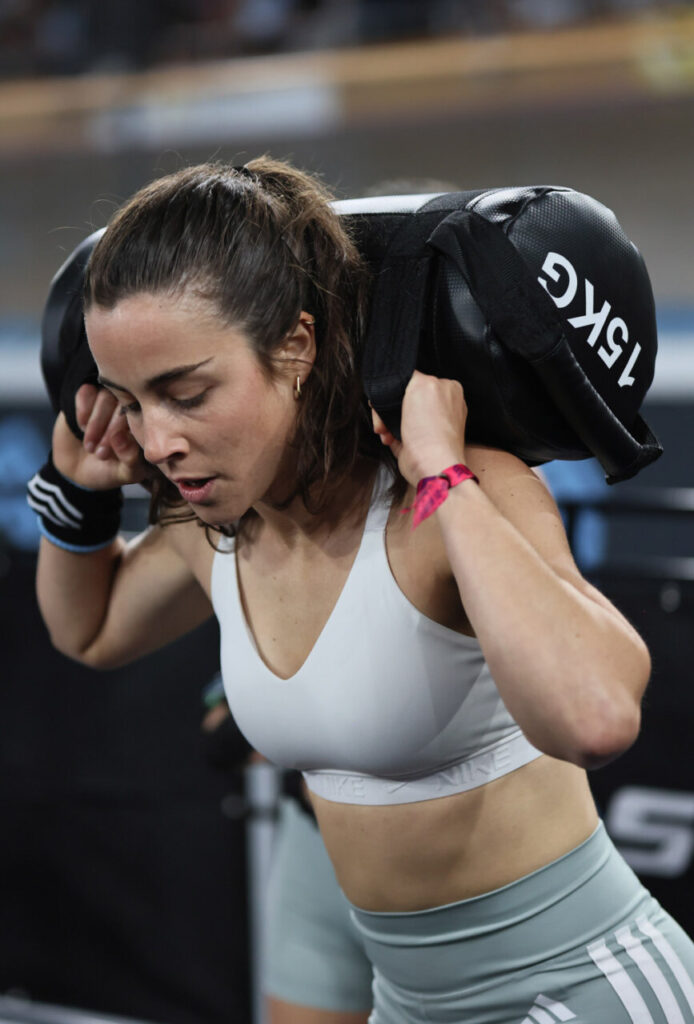 Atleta levantando peso en la Strong Race 2026 en Palma