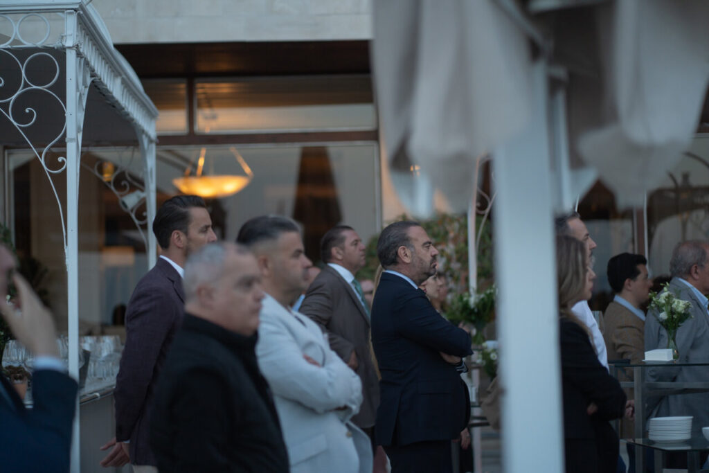 Forbes Baleares: la marca que lleva 108 años contando el poder del dinero llega a las islas 17 Asistentes atentos en el lanzamiento de Forbes Baleares en Palma