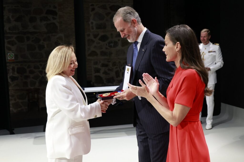 Entrega de medallas de oro en Bellas Artes por el rey de España