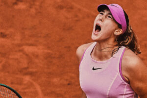 Mirra Andreeva celebrando su victoria en Roland Garros 2026