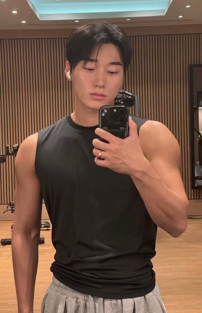 Las tortugas de la suerte se comen TikTok: el colgante coreano que ya llevan Nayeon, San y Dino 1 tortugas de la suerte 2